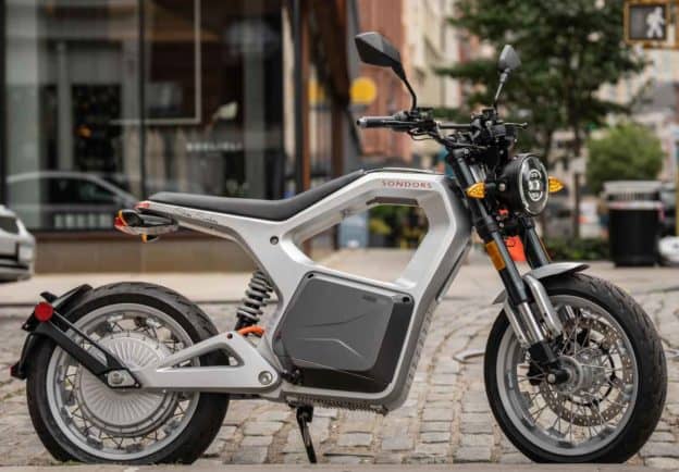 I have seen so many slideshows of electric heavy machines selling cars, but the sci-fi Sondors Metacycle is not showing up