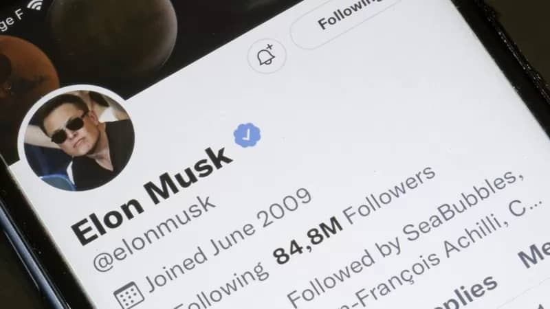 Elon Musk dissolves Twitter's board of directors and consolidates control over it